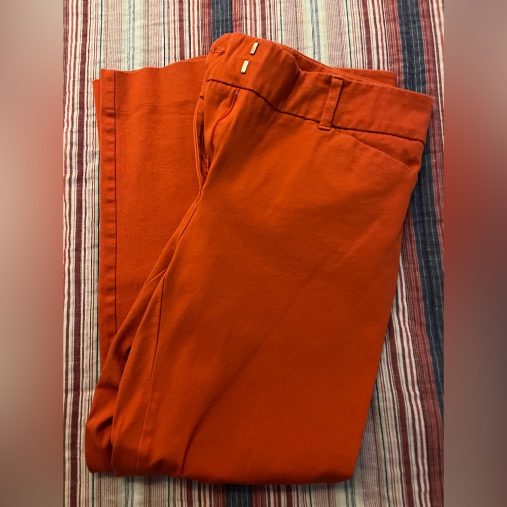 New York & Company red-orange capris size 8